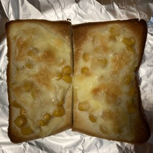 マヨコーンチーズトースト